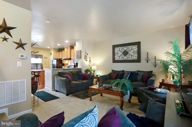 82 Creekside Ct, Falling Waters, WV 25419 - photo 7