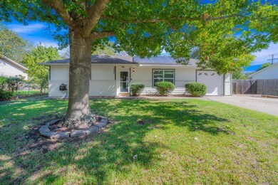 1202 Joslin St, Cleburne, TX 76033 - photo 3