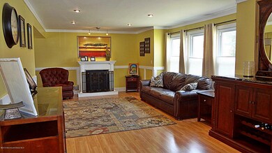 Living Room -J