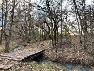 6031 Highland Ave, Grants Pass, OR 97526 - photo 6