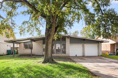 1857 Capri Ln, Seabrook, TX 77586 - photo 2