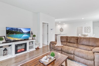 453 Spanish Wells Rd, Summerville, SC 29486 - photo 7