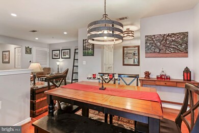 4069 S Four Mile Run Dr unit 403, Arlington, VA 22204 - photo 6