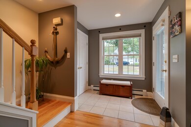 (8)_183 Delaware Ct. Portland, ME(MAPS)