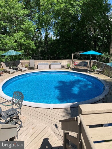 7801 Lois Ct, Adamstown, MD 21710 - photo 4