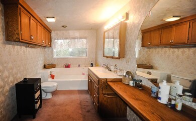 10762 Blackwell Rd, Central Point, OR 97502 - photo 5