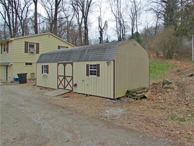 93 Chestnut Hill Rd, Emmaus, PA 18049 - photo 2