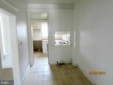 329 Marydell Rd, Baltimore, MD 21229 - photo 5