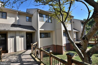 15281 Forest Grove Dr, Woodbridge, VA 22191 - photo 2