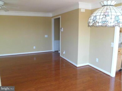 8207 Crossbrook Ct unit 202, Lorton, VA 22079 - photo 5
