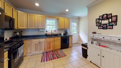 Kitchen 4