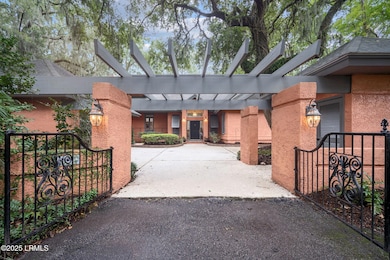 207 Odingsell Ct, Saint Helena Island, SC 29920 - photo 2