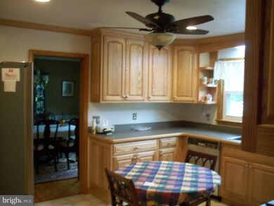 7912 Runnymeade Dr, Frederick, MD 21702 - photo 6