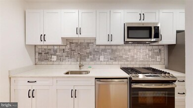 1009 46th St NE unit 2, Washington, DC 20019 - photo 6
