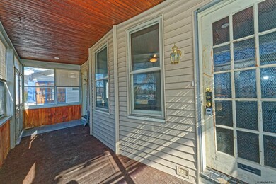 697 Washington Ave, Albany, NY 12206 - photo 4