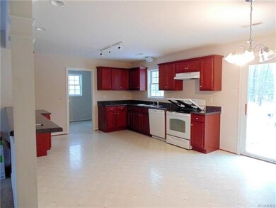 30776 King William Rd, West Point, VA 23181 - photo 6