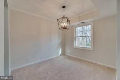 3890 Lyndhurst Dr unit 301, Fairfax, VA 22031 - photo 5