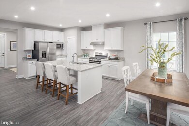 6736 American Holly Dr, Frederick, MD 21703 - photo 3