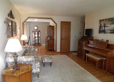 414 17th Ave NE, Jamestown, ND 58401 - photo 2