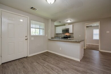 1007 Avenue E, Rosenberg, TX 77471 - photo 2