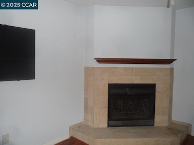 1405 Hull Ln unit 13, Martinez, CA 94553 - photo 7