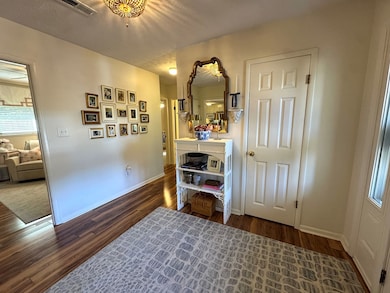 1303 Sussex Ct, Dothan, AL 36303 - photo 3