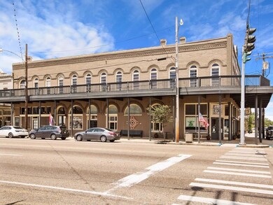 122 W Pine St, Ponchatoula, LA 70454 - photo 3