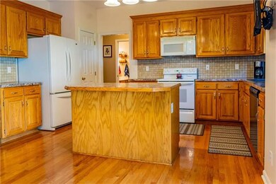 5012 Millbrook St, Shawnee, KS 66218 - photo 6