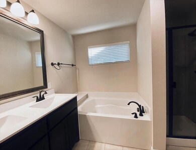 1816 Vallana Dr, Gainesville, TX 76240 - photo 5