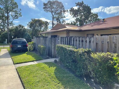 4413 Woodstock Dr unit D, West Palm Beach, FL 33409 - photo 4