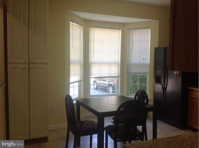 13028 Woodcutter Cir, Germantown, MD 20876 - photo 5