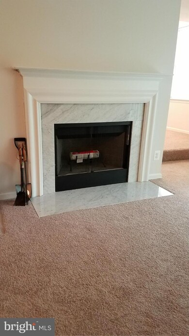 7 Pickering Ct unit 1, Germantown, MD 20874 - photo 3