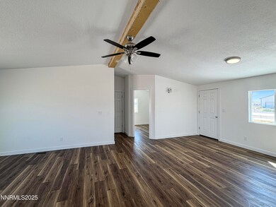 6105 Amos Dr, Winnemucca, NV 89445 - photo 7