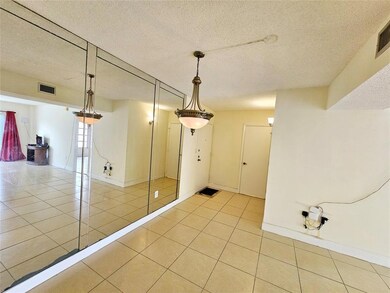 4172 Inverrary Dr unit 410, Lauderhill, FL 33319 - photo 4