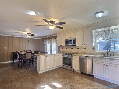 123 Brentwood Dr, Gadsden, AL 35901 - photo 5