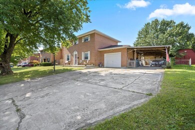 2757 Woodcroft Rd, Columbus, OH 43204 - photo 3