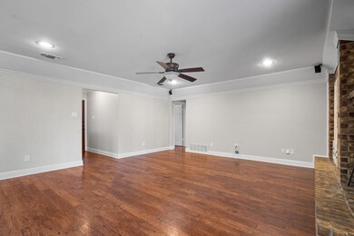 116 Springhill Dr, Hurst, TX 76054 - photo 5