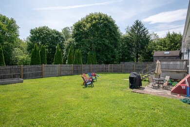 25 Trahan Ave, Worcester, MA 01604 - photo 2