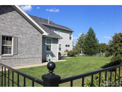 Generous fenced back  yd