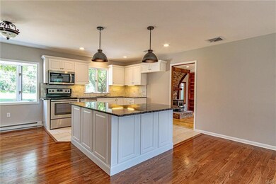 374 Mechlin Corner Rd, Other Nj Counties, PA 08867 - photo 4