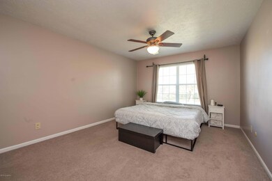 768 Helmwood Cir, Mount Washington, KY 40047 - photo 4