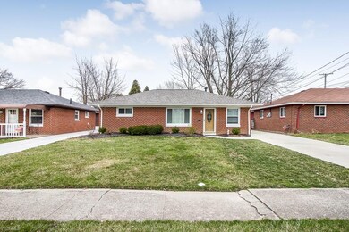 385 Lynne Dr, Sheffield Lake, OH 44054 - photo 5