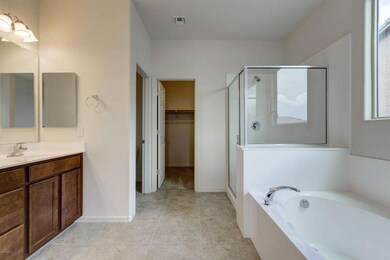 009_Master Bathroom