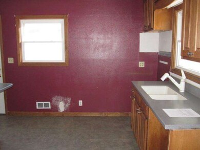 4422 Naomi Dr, Toledo, OH 43623 - photo 3