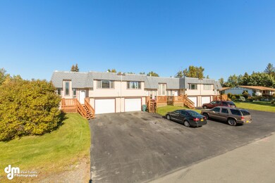 09-Exterior Front 20200911-DW-3374