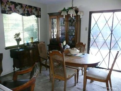 SEPARATE DINING AREA.