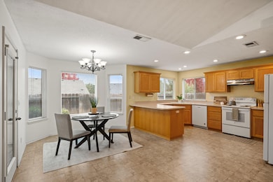 1382 Andy Griffith Dr, Grants Pass, OR 97527 - photo 5