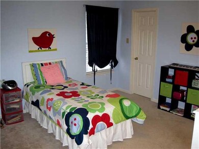 10219 Brushfield Ln, Fishers, IN 46037 - photo 6