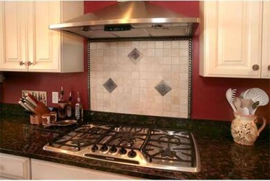 19 Myrtle Ave, Newburyport, MA 01950 - photo 5