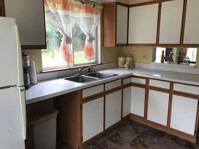 1838 Cambridge Dr, Carpentersville, IL 60110 - photo 2